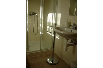 Eslovaquia Chata Osturňa, Exterior